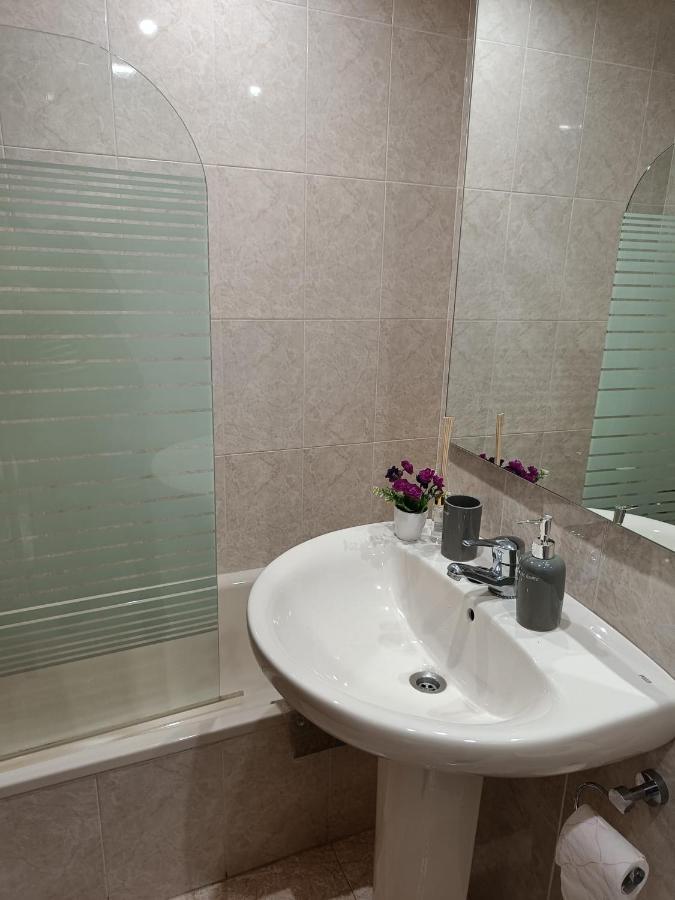 Apartment Paraiso Soleado: Piso Con Terraza, Piscina Y Garaje A 5 Min De Playa Castro Urdiales